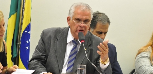O presidente do Conselho de Ética da Câmara, deputado José Carlos Araújo (PR-BA) - BBC Brasil