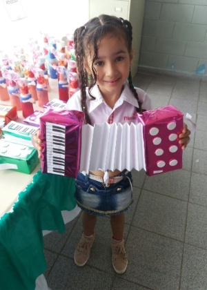 A menina Ana Vitória, de 6 anos, foi baleada em frente de casa, na zona leste de SP - Arquivo pessoal/Divulgação