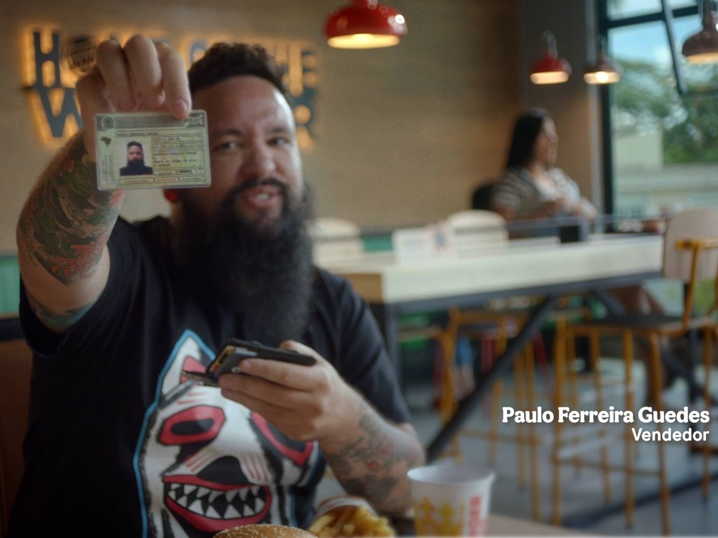 Burger King Brasil - Tem 4 Paulos Guedes na campanha do BK. E