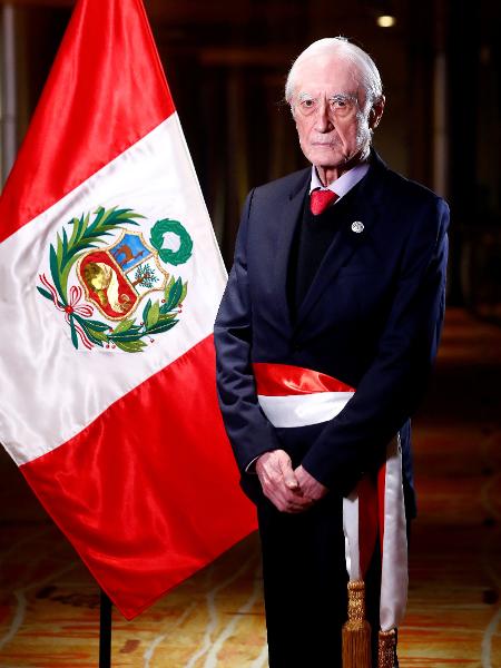 O ex-chanceler peruano Hector Bejar - Presidência do Peru/Divulgação via Reuters