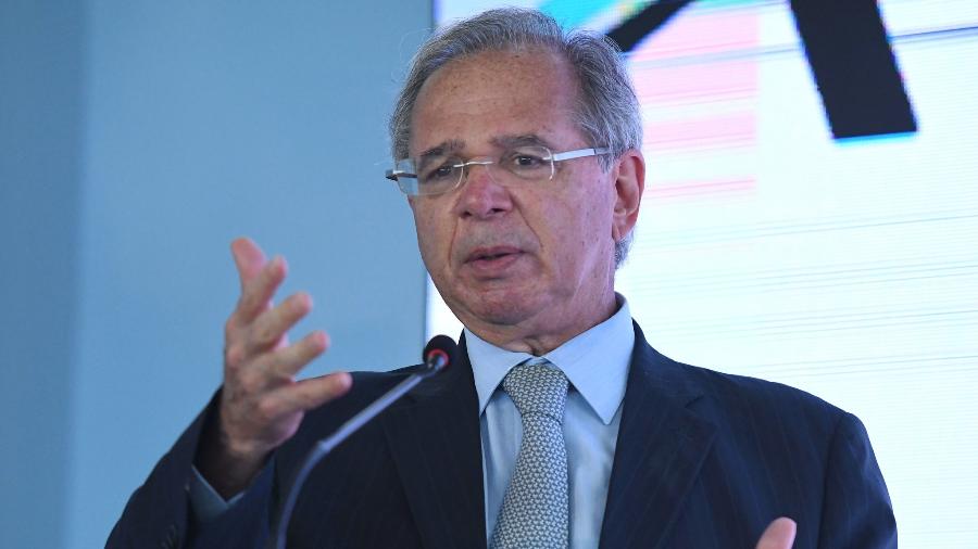 O ministro da Economia, Paulo Guedes, afirmou que está dispensando FMI por erros nas previsões - Por Bernardo Caram