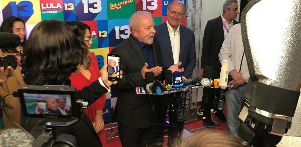 Lula e seu vice, Geraldo Alckmin: campanha contra a abstenção 