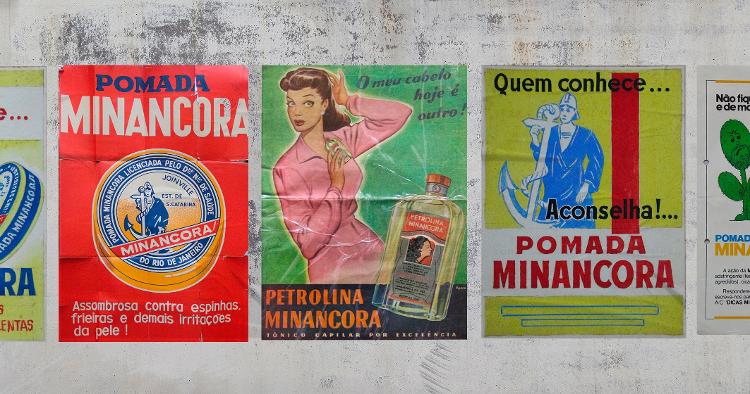 Anúncios da Minancora em jornais e revistas antigos sugerem eficácia contra vários tratamentos, de espinhas a maus odores