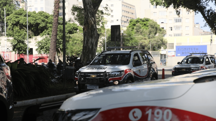 Suspeitos estavam fugindo de policiais após roubo de carro em SP 