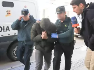 Padre e companheiro são presos vendendo Viagra e afrodisíacos na Espanha