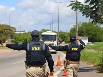 Alto escalão da PRF admite pressão e desvios ao fiscalizar eleição de 2022