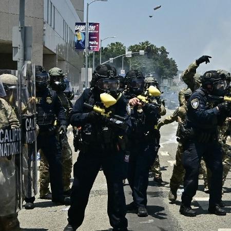 Além dos fuzileiros, Trump também ordenou a mobilização de militares da Guarda Nacional para conter protestos em Los Angeles 