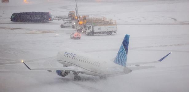 Tempestade de neve cancela voos entre Brasil e Estados Unidos