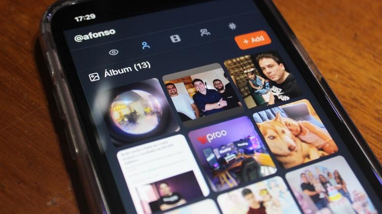 Modelo de entrega do conteúdo da Poosting se baseia em cronologia