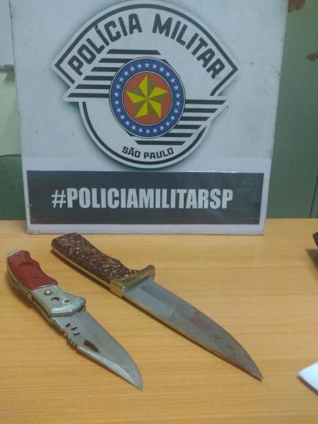 Facas foram apreendidas pela polícia - Divulgação/Polícia Militar