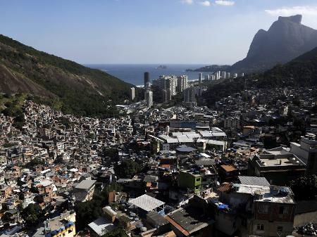 "Banco do G10" facilitará o acesso de empreendedores ao microcrédito e permitirá aos residentes obter um cartão de débito - RICARDO MORAES