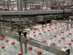 Empresa do RS abre 70 vagas com contratação imediata para envasar mais água