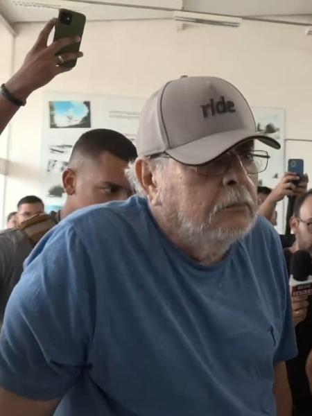 Fernando Cunha Lima durante chegada à sede da Polícia Civil da Paraíba após a prisão Fernando Cunha Lima durante chegada à sede da Polícia Civil da Paraíba após a prisão