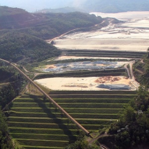 Imagem aérea mostra barragem de Germano, da mineradora Samarco, na cidade de Mariana (MG) - Márcio Fernandes/ Estadão Conteúdo