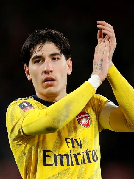 Bellerín chegaria para ocupar vaga deixada por Meunier, que foi para o Borussia Dortmund - David Klein