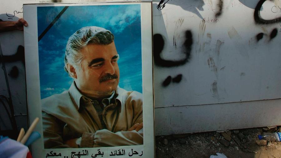 Rafik Hariri foi morto 2005 na explosão de uma van cheia de explosivos, quando viajava em um carro blindado - Graeme Robertson/Getty Images