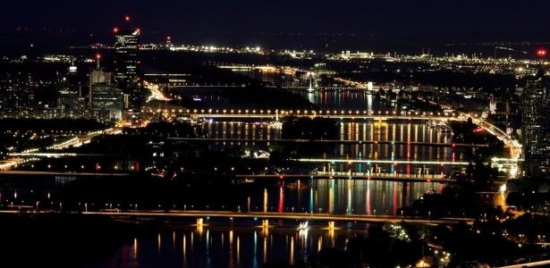 EUA: Síndrome de Havana? Doença misteriosa afeta diplomatas em Viena - Vimarsana News