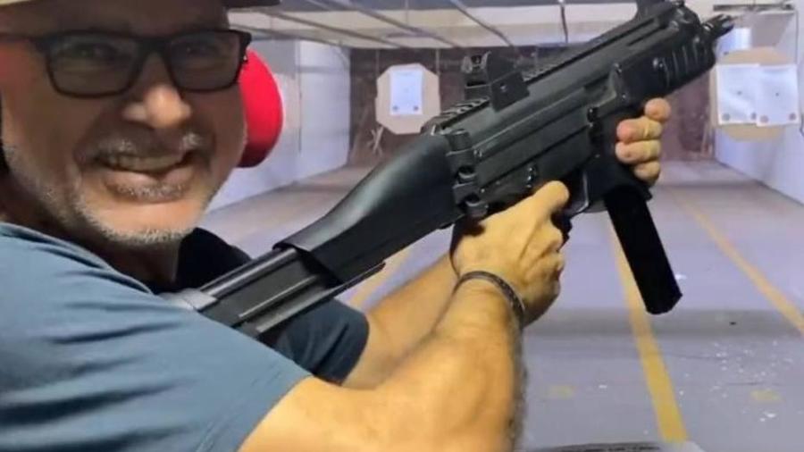 Fabrício Queiroz pratica tiro ao alvo - Reprodução/Instagram