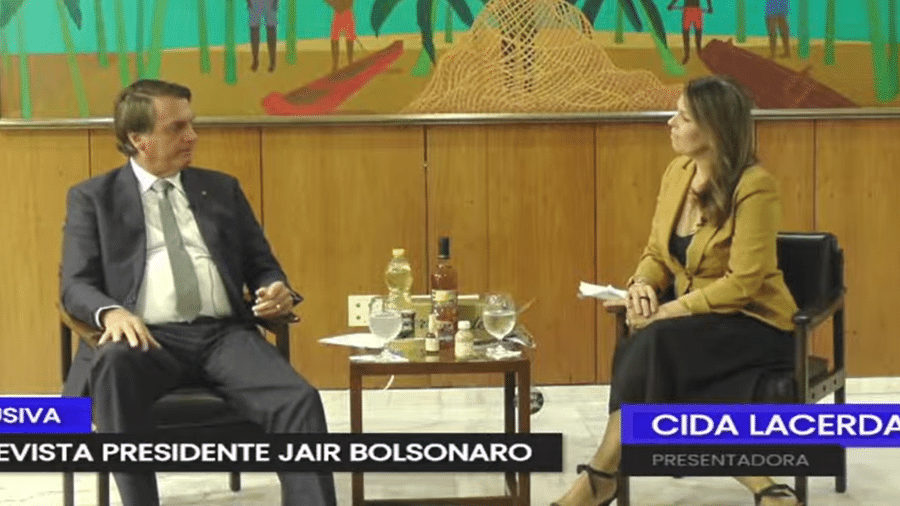 Jair Bolsonaro concede entrevista a um veículo de imprensa de Roraima - Reprodução/YouTube