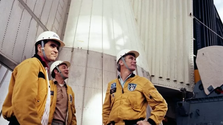 Os astronautas da Apollo 17 Harrison H. 'Jack' Schmitt, à esquerda, Ronald E. Evans e Eugene A. Cernan - Divulgação/Nasa - Divulgação/Nasa