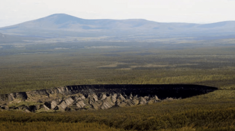 Cratera na Sibéria se expande em ritmo alarmante