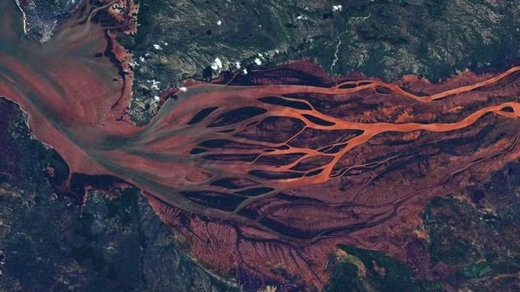 Para Pettit, o rio Betsiboka, em Madagascar, lembra artérias do corpo humano Para Pettit, o rio Betsiboka, em Madagascar, lembra artérias do corpo humano
