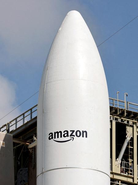 28.abr.2025 - Foguete Atlas V, com logotipo da Amazon; ele foi responsável pelo transporte de satélites para o serviço de internet via satélite da empresa