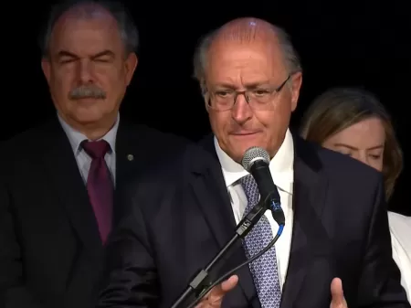 Alckmin nomeia coordenadores da transição do social e economia