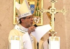 Bispo de Caruaru (PE) manda padres negarem comunhão a quem 