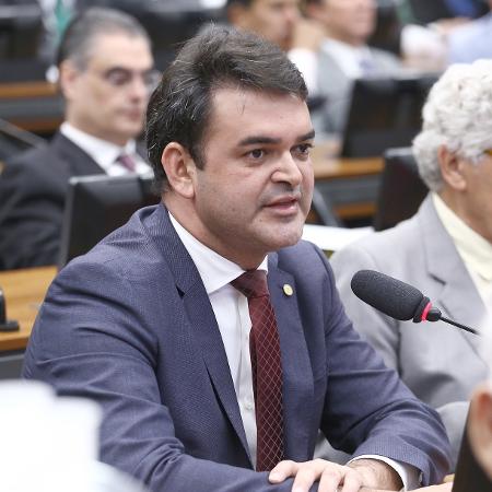 O vice-líder do governo, Rubens Pereira Júnior (PT-MA), na CCJ da Câmara