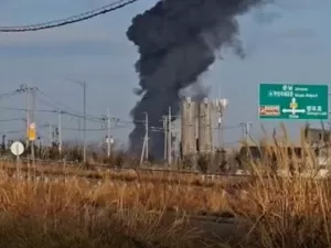 Avião sai da pista e colide contra muro na Coreia do Sul; há 28 mortos