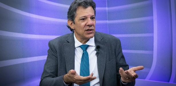 'A sociedade não está pagando R$ 0,01 a mais de imposto', diz Haddad