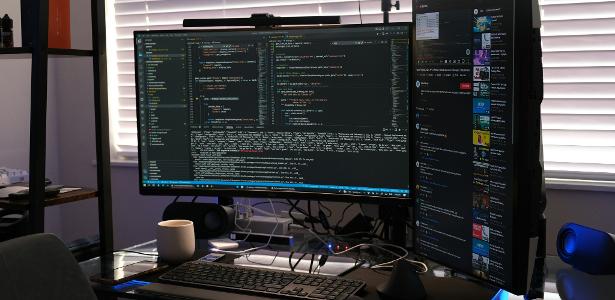 Programação com IA ameaça software e dá banho de realidade em big techs