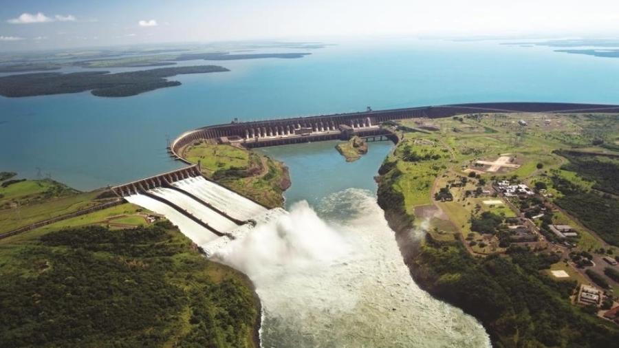 Usina de Itaipu, cuja comercialização da energia gerada é feita pela Eletrobras - Divulgação