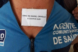 Profissionais da saúde no Rio responsabilizam o prefeito pela crise no sistema - Reprodução - Reprodução