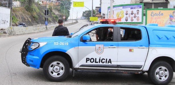24.set.2018 - Violência fecha a autoestrada Grajaú-Jacarepaguá pela 7ª vez em um mês - José Lucena/Futura Press/Estadão Conteúdo