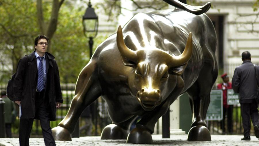 Touro de Wall Street: mercados globais viraram a chave em 2023 e começam a se recuperar - France Presse