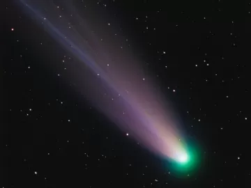 Novo cometa detectado e pode ficar visível da Terra com 'superbrilho'