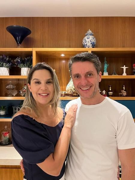 O deputado Alex Manente (Cidadania) e a esposa dele, a psicóloga Mariana Manente