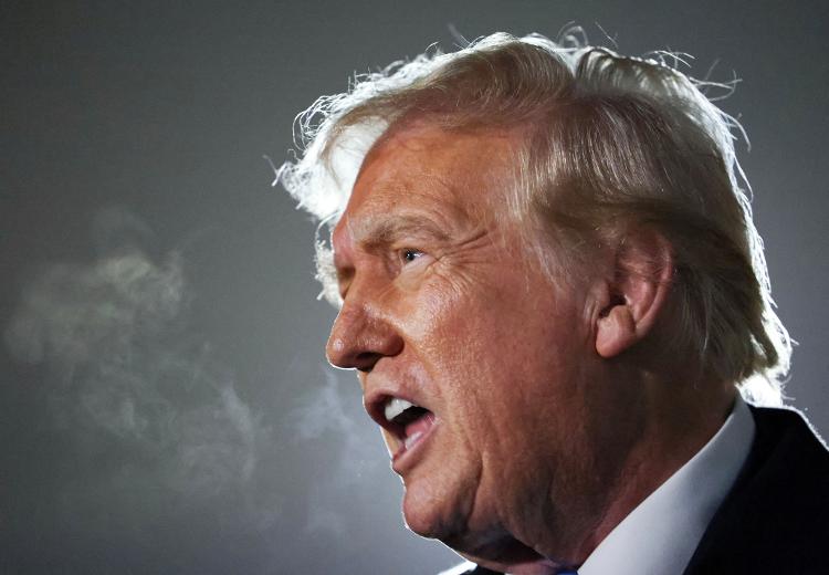 Governo Trump já havia ameaçado em abril revogar a permissão de Harvard Governo Trump já havia ameaçado em abril revogar a permissão de Harvard