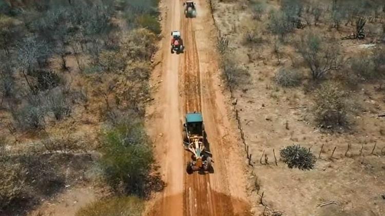 Dnocs executa serviço de pavimentação em Ouro Branco (AL)