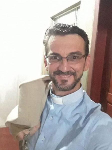 Padre da Paróquia São Paulo Apóstolo de Carlinda (MT), Ramiro José Perotto foi intimado a prestar esclarecimentos à Polícia Civil hoje - Reprodução/Facebook