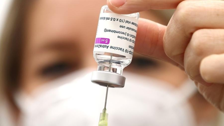 É importante tomar a primeira e a segunda dose da vacina - Reuters