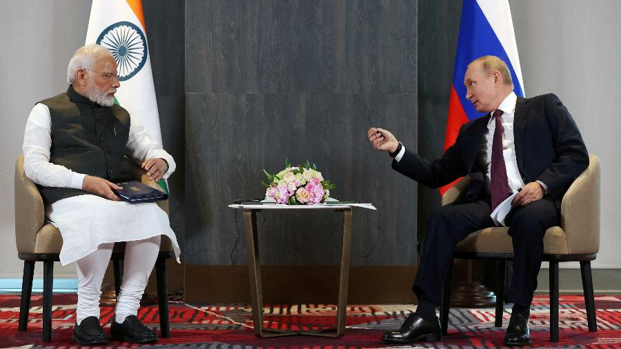 Presidente russo Vladimir Putin primeiro-ministro da Índia, Narendra Modi - Alexander Demyanchuk/SPUTNIK via REUTERS