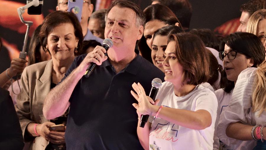 Ex-presidente Jair Bolsonaro (PL) e ex-primeira-dama Michelle Bolsonaro em evento do PL Mulher no Rio