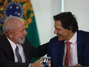 Lula resgata Haddad, mas não endossa suas políticas e impasse continua