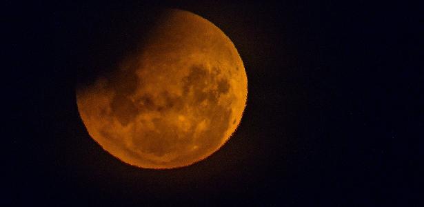 Eclipse lunar mais longo do ano acontece este fim de semana; saiba como ver