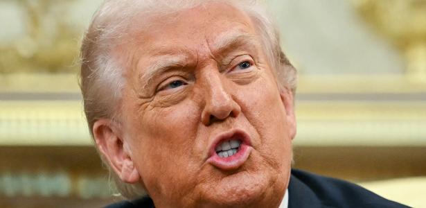 Trump sugere escolta da Marinha para petroleiros no Estreito de Ormuz