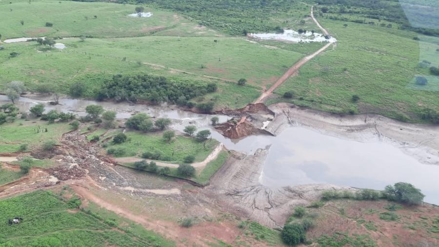 Imagens aéreas mostram barragem na Bahia - Divulgação/Governo da Bahia