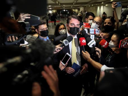 20 out. 2021 - Senador Flávio Bolsonaro (Patriota-RJ) ironiza possível indiciamento do pai pela CPI da Covid - Gabriela Biló/Estadão Conteúdo